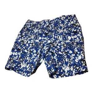 Mario Serrani Italy Comfort Stretch Shorts Size 8 Floral Resort